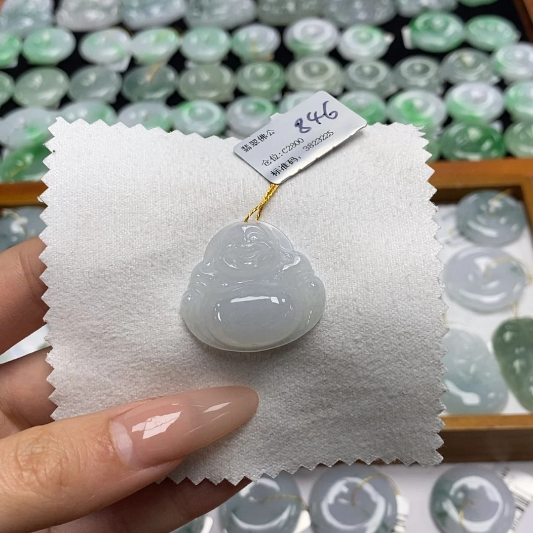 【闪购商品】翡翠颈饰未镶嵌佛公