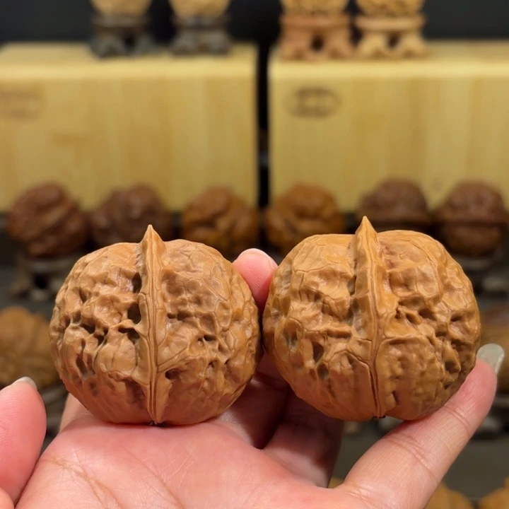 文玩核桃吊坠玄武大帝