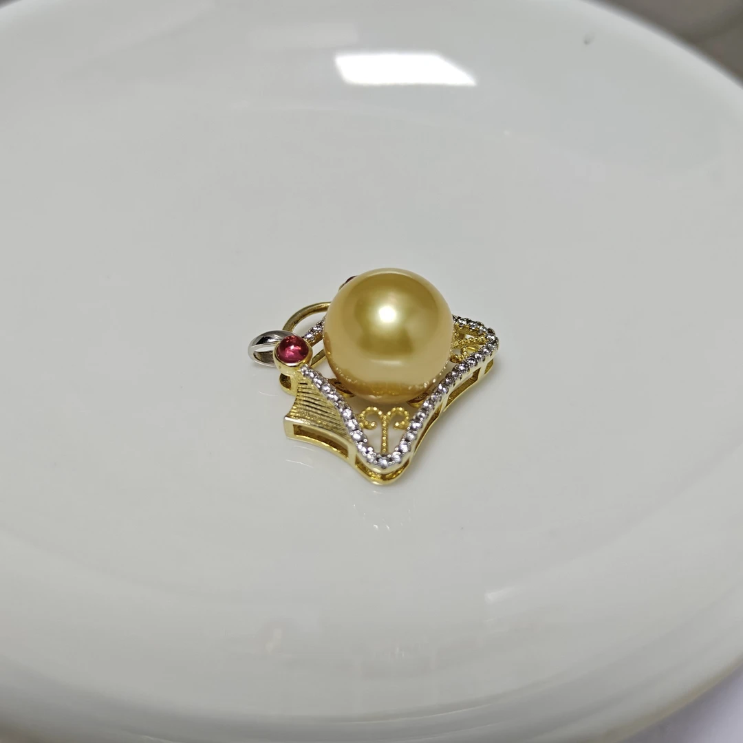 12-13mm海水南洋金珠不含链吊坠银s925镶嵌重工金色经典贵气