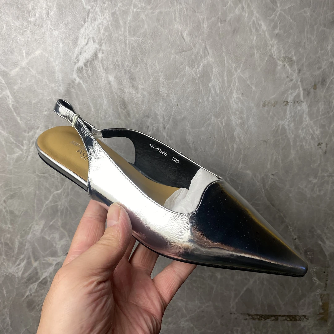 低跟后空牛皮凉鞋165826银色