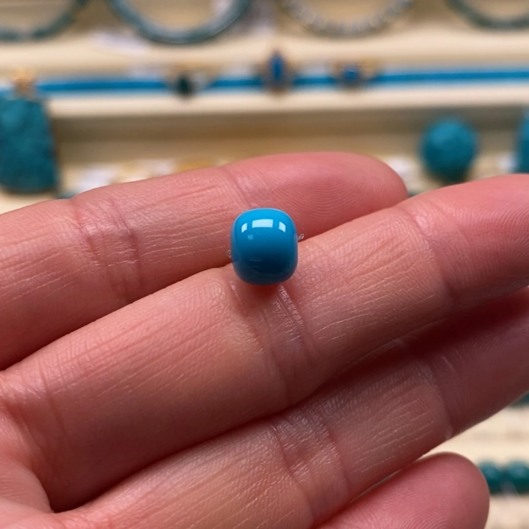 绿松石未镶嵌珠宝奇石直径7.7×6.6老型