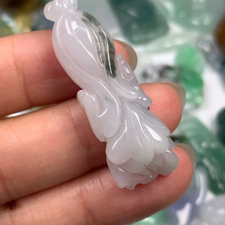 平***然翡翠未镶嵌颈饰翡翠