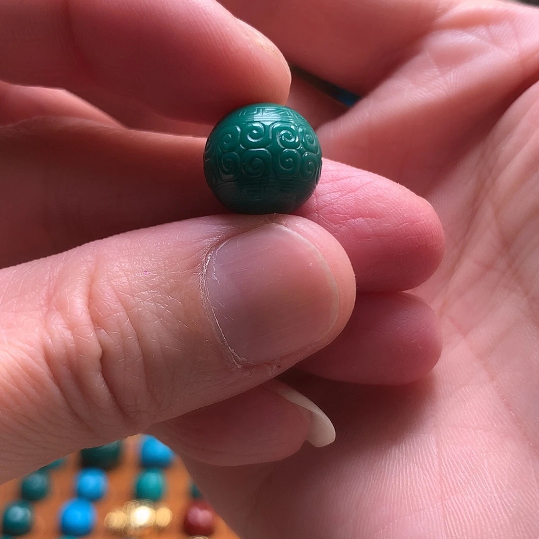 颈饰琉璃油绿色13.5mm回纹