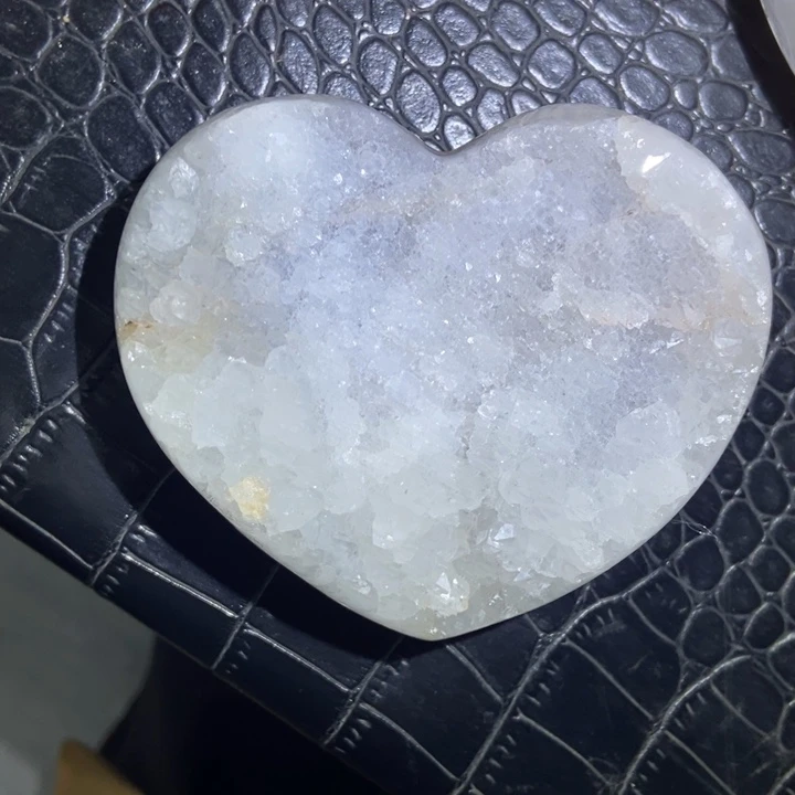 水晶未镶嵌珠宝半成品爱心