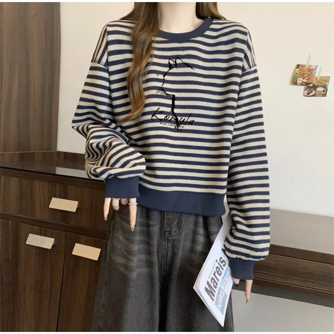 今年爆款条纹减龄长袖t恤打底衫女春秋季宽松内搭印花休闲上衣潮