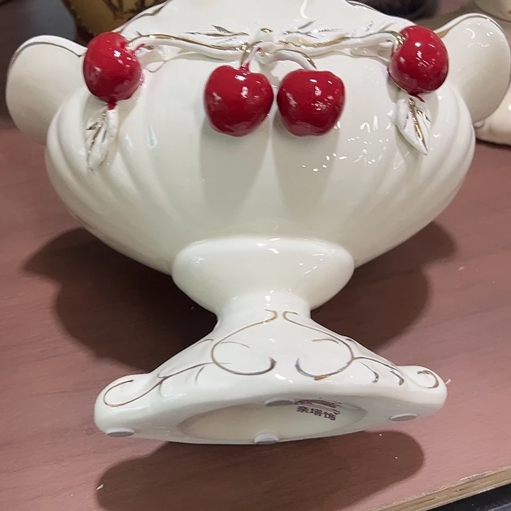 瓷片瑕。。。。。。。。。。。。。