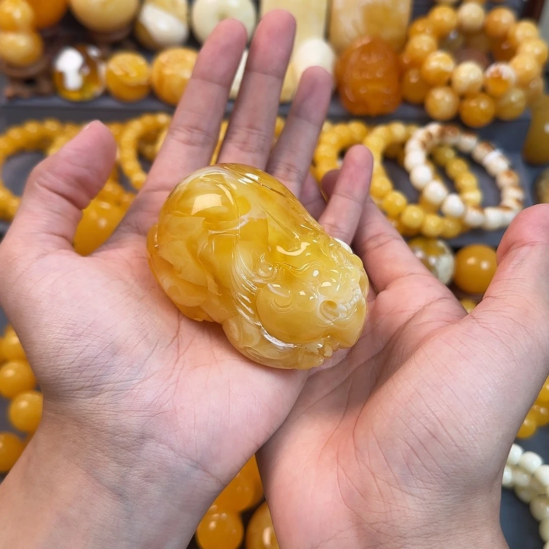 未镶嵌琥珀珠宝奇石