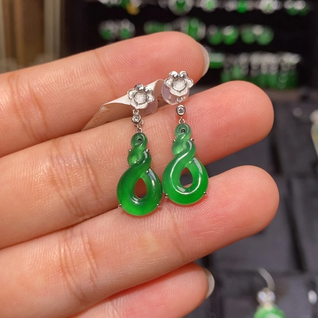 18K金镶嵌翡翠耳饰天然翡翠