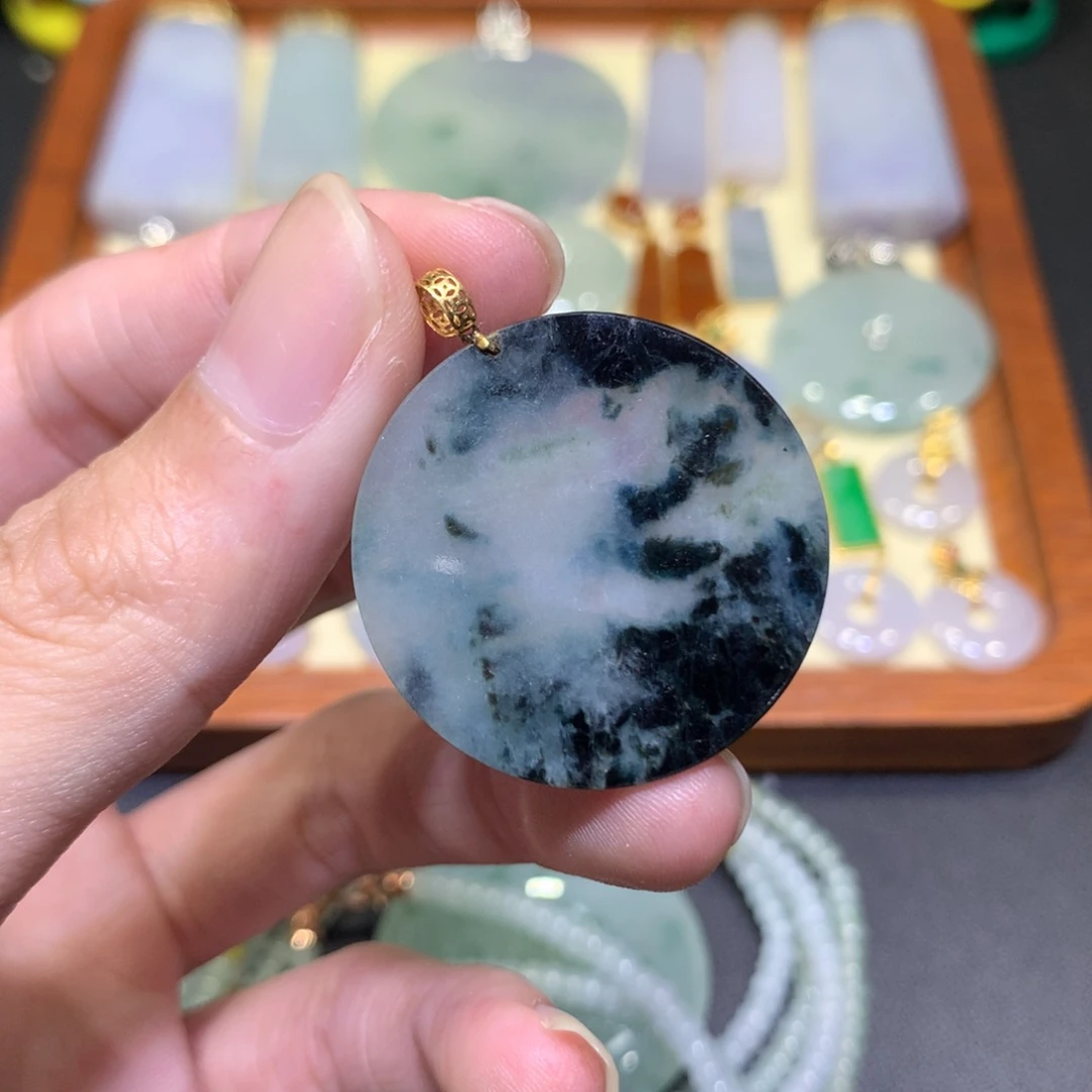 吊坠(不含链)18K金镶嵌翡翠