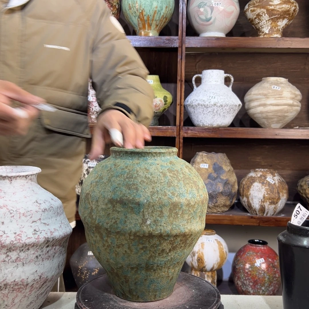 摆件797华庭街上釉色狼的吗