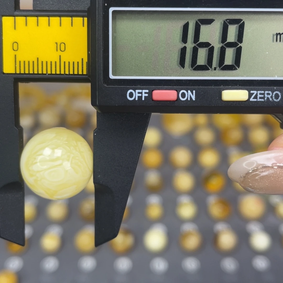 琥珀未镶嵌裸石76