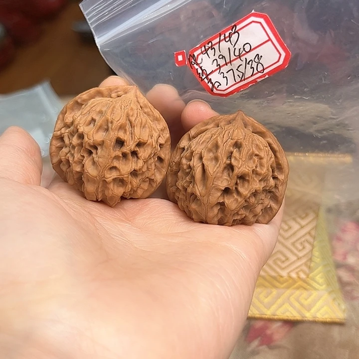 把件文玩核桃非嫁接元宝