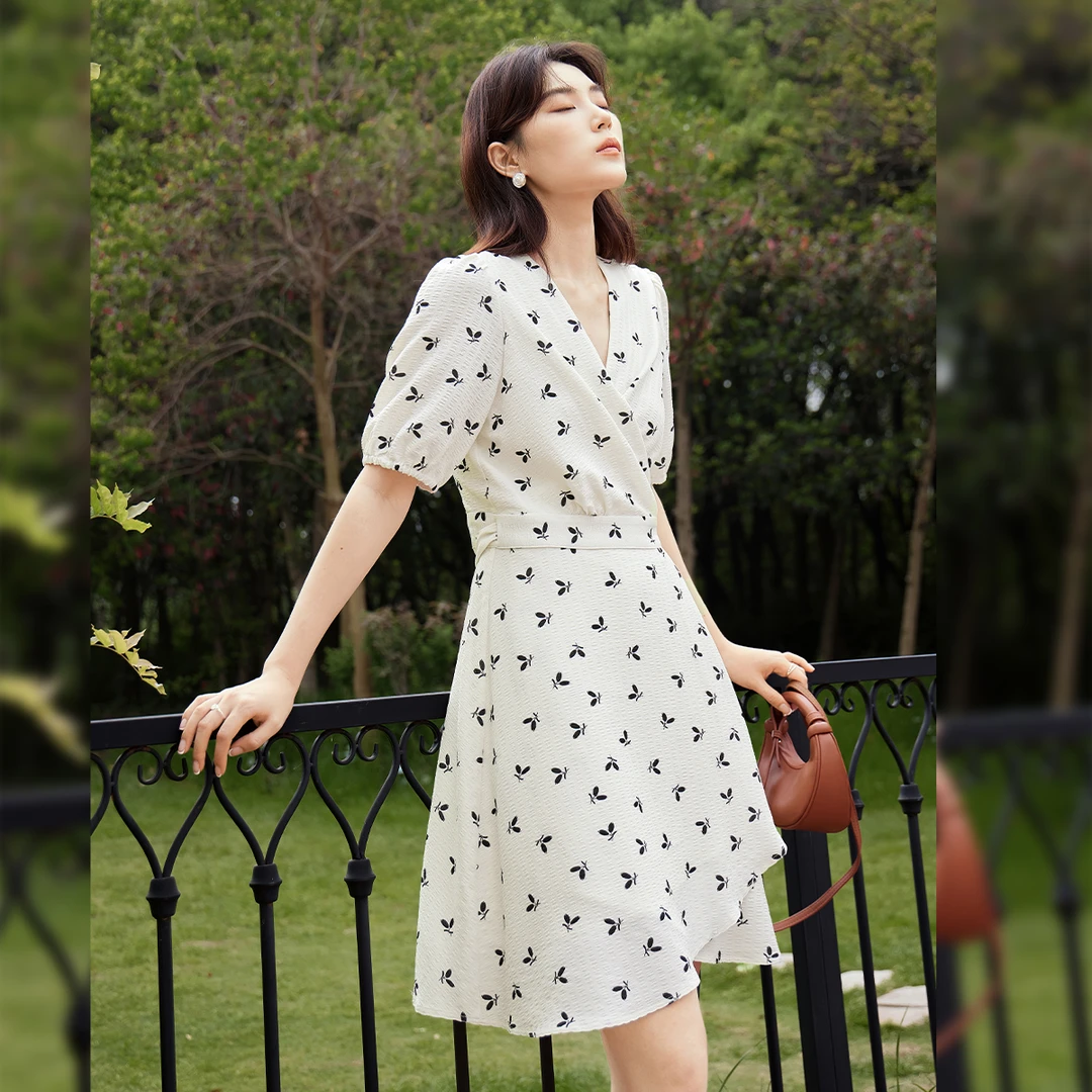 UQS高级感花色连衣裙2025夏法式收腰显瘦连衣裙大码小个子A字短裙