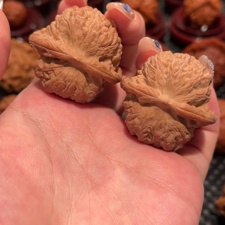 把件文玩核桃血麒麟