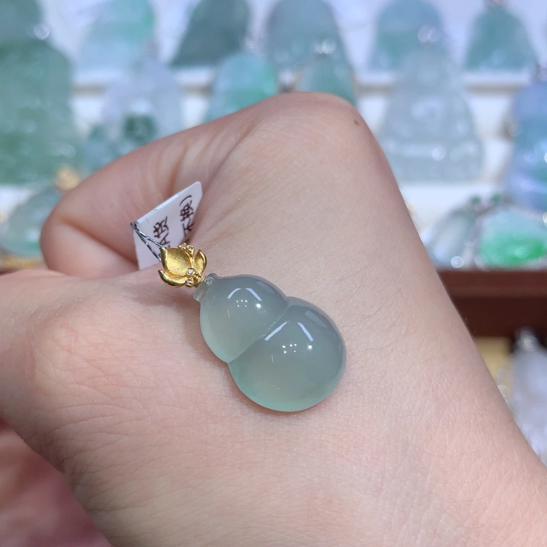 翡翠18K金镶嵌吊坠(不含链)葫芦