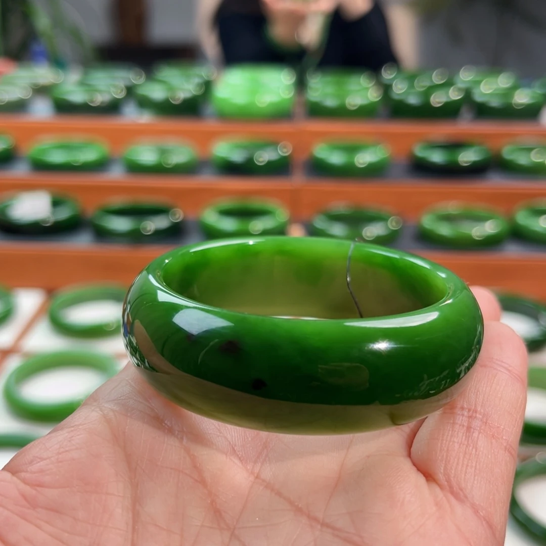 未镶嵌手镯和田玉（碧玉）