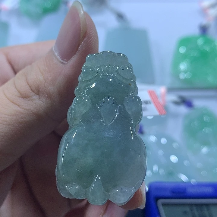 翡翠未镶嵌颈饰天然翡翠A货吊坠