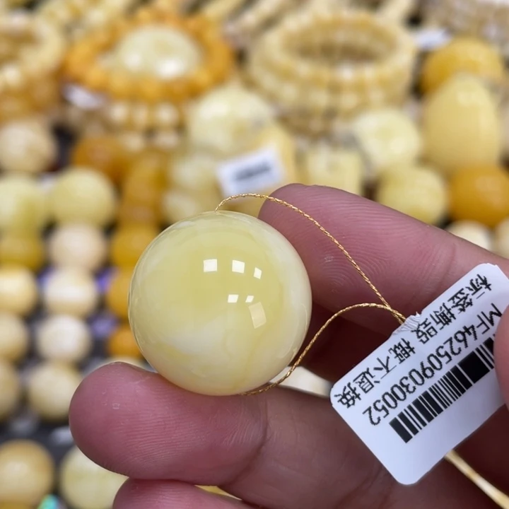 蜜蜡未镶嵌裸石21.4mm白花溶洞