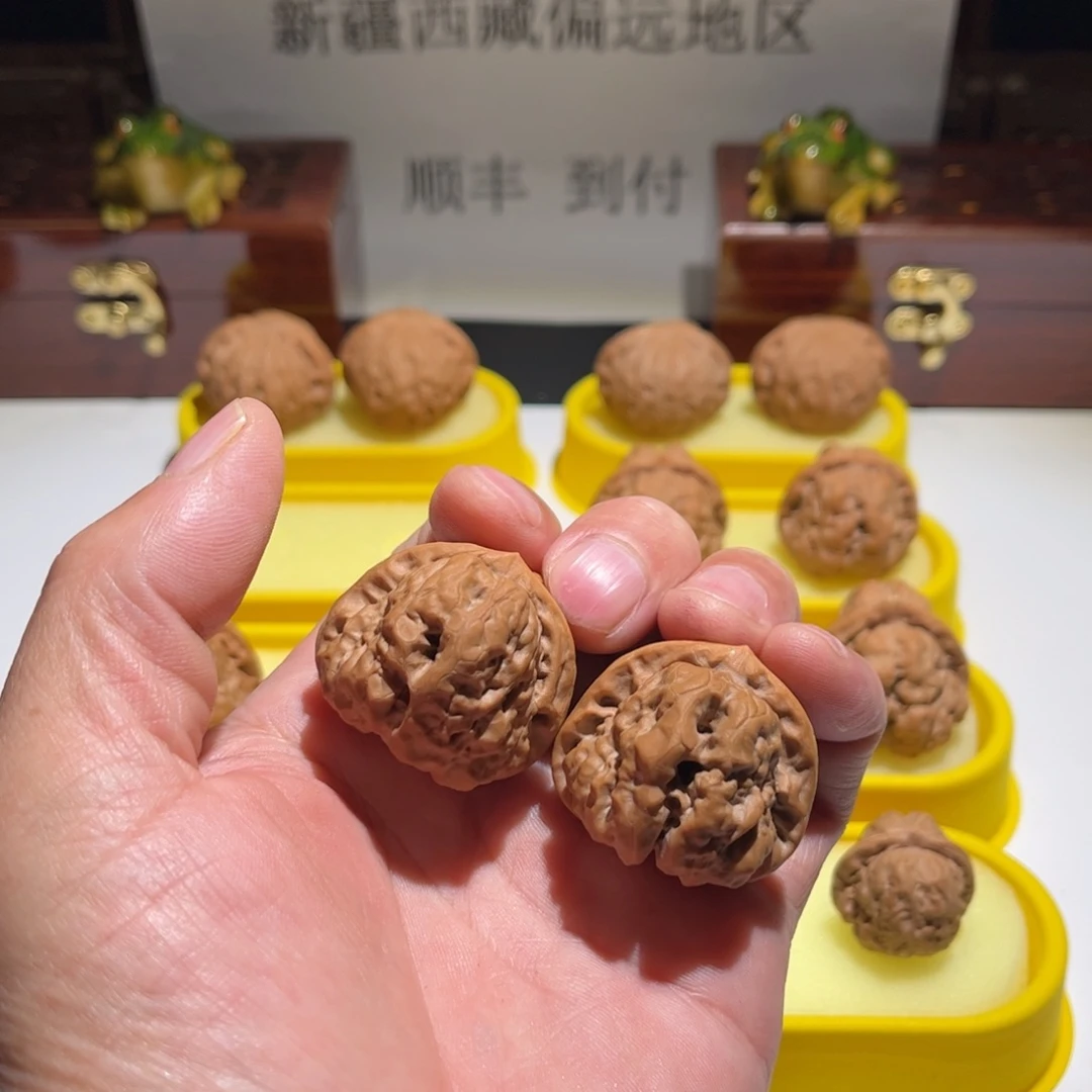 吊坠文玩核桃昌平娃直播中欢迎观看