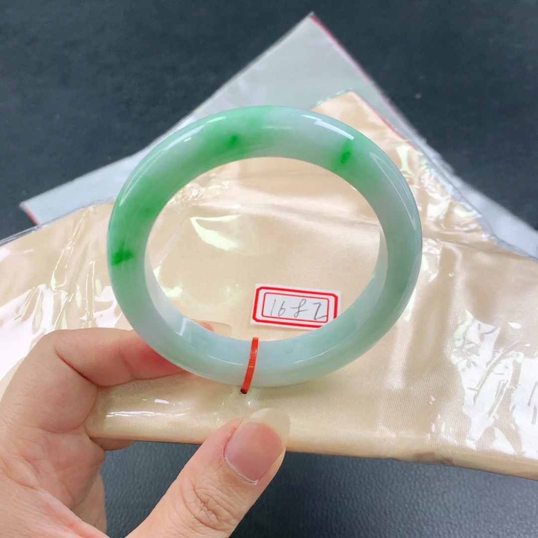 翡翠未镶嵌手镯03