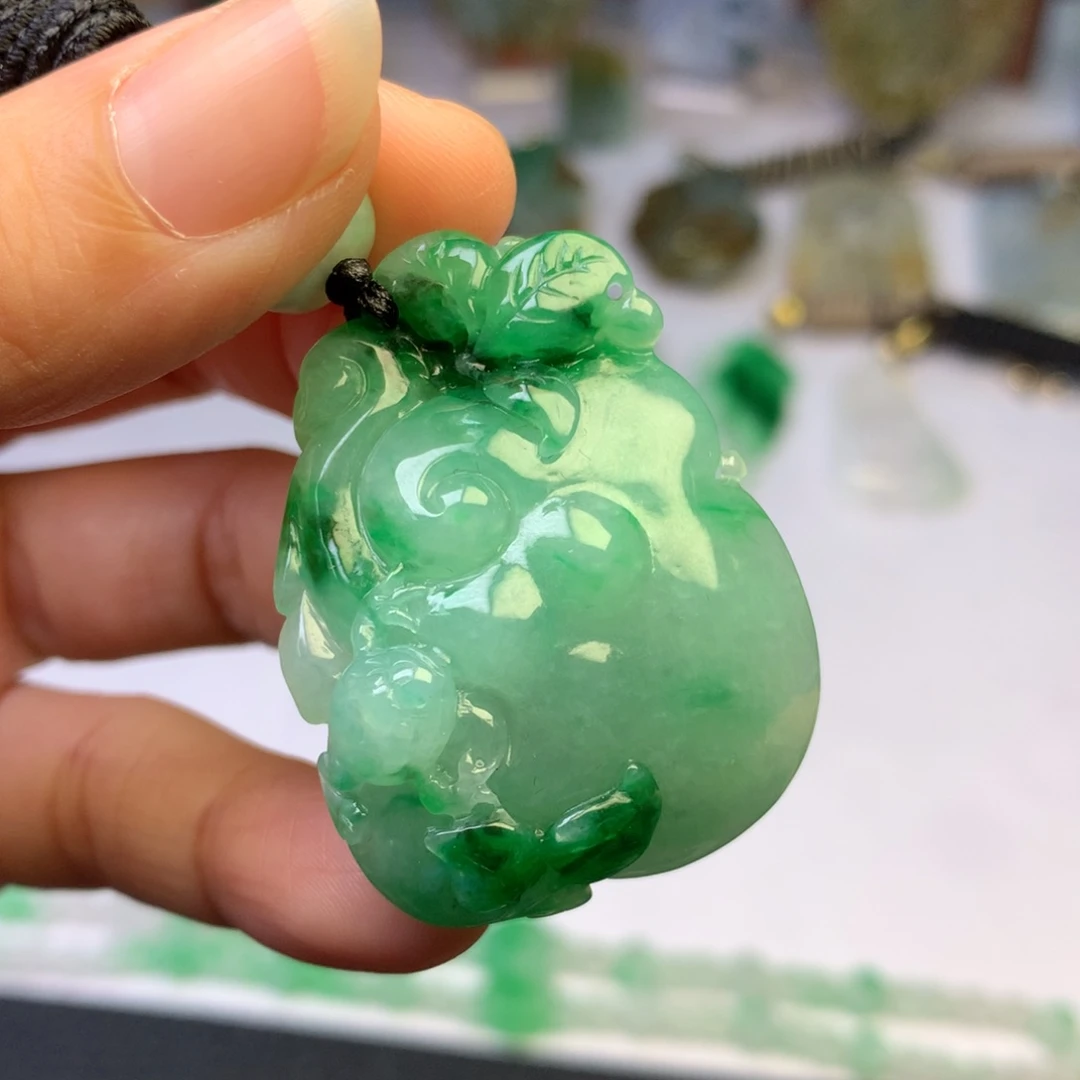 定制翡翠未镶嵌翡翠