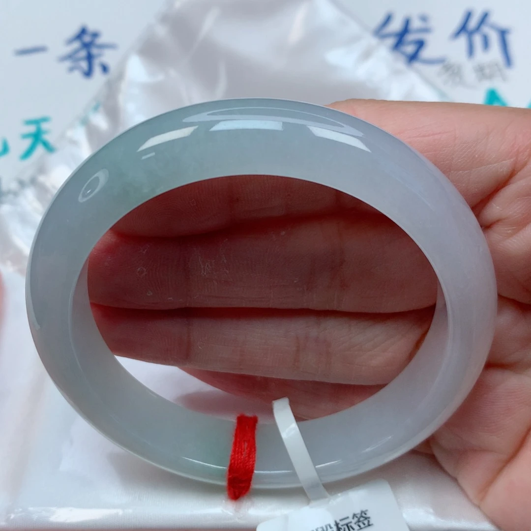 翡翠手镯未镶嵌57.5圈 冰飘绿 水润