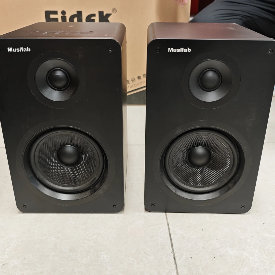 准新品  【X-235样品】有源音响