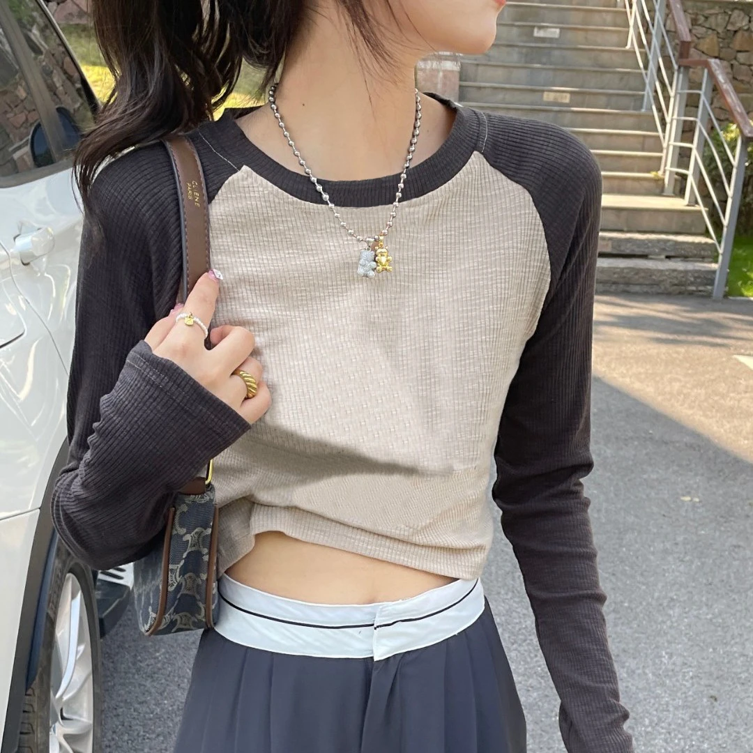 5900#正肩长袖t恤女2025秋冬款韩版小个子印花修身上衣V领打底衫