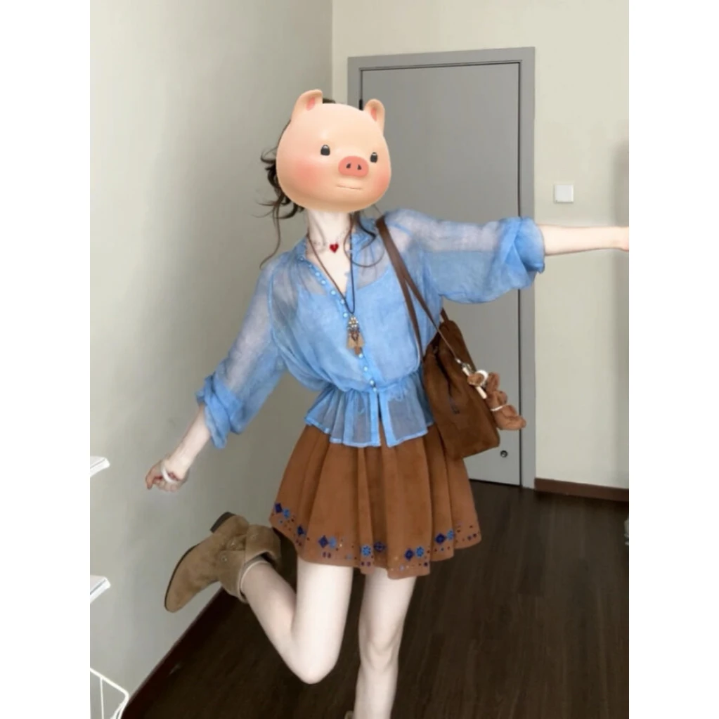 2025夏季爆款韩系温柔风蓝色防晒衬衫上衣女复古绣花半身短裙套装