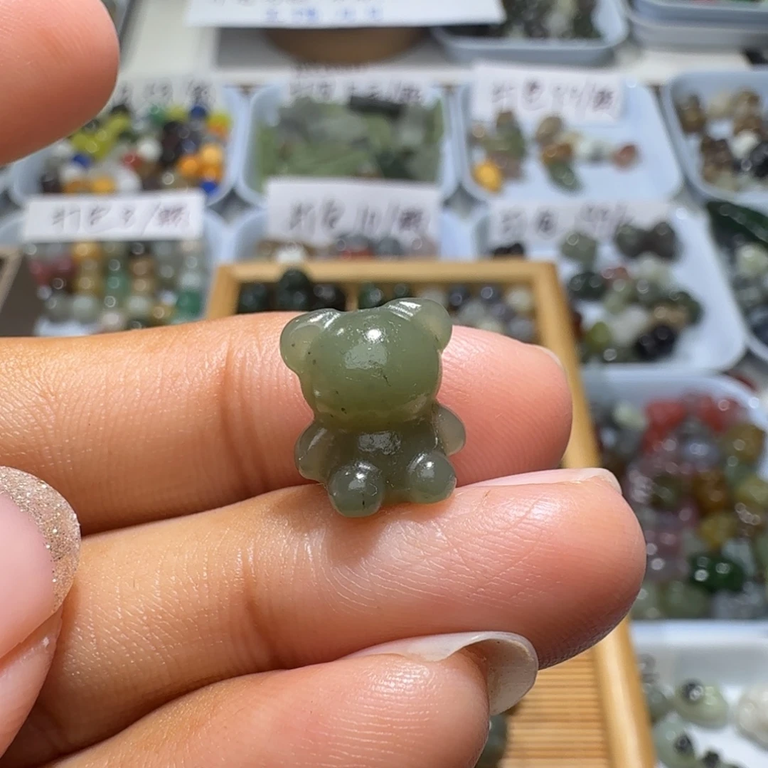 和田玉未镶嵌珠宝奇石