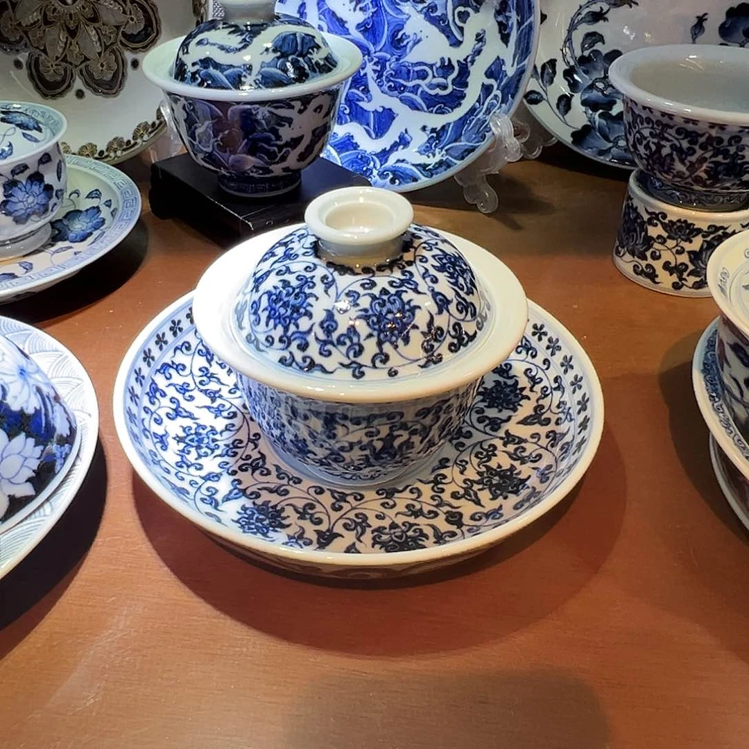 C**L景土缠枝盖碗加壶承