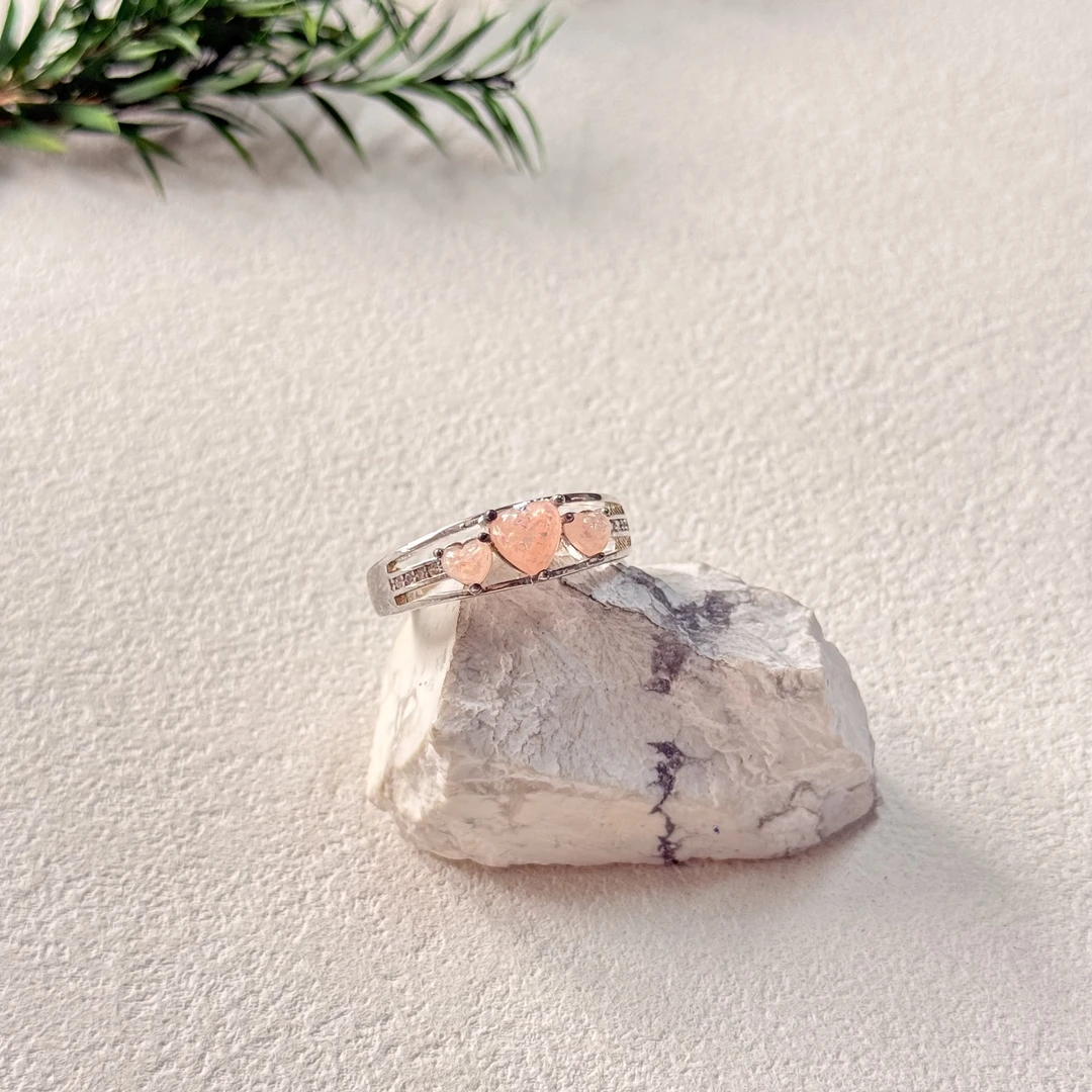 铜合金合成锆石戒指 百搭简约爱心戒指bj1674港23欧62