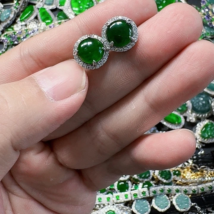 翡翠颈饰未镶嵌天然A货翡翠放漏