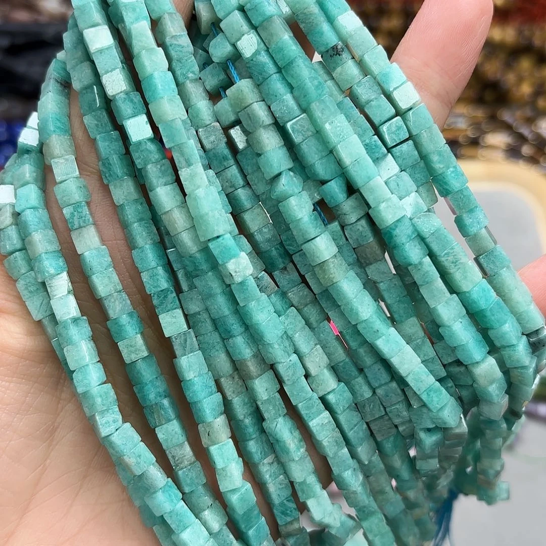 玛瑙/玉髓未镶嵌珠宝半成品4×4天河石方块一条