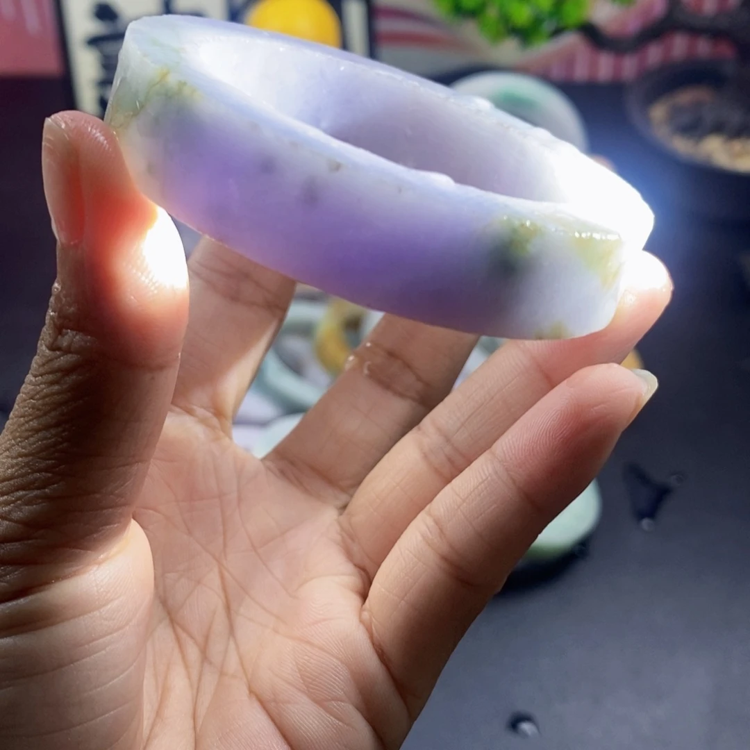 未镶嵌翡翠手镯定制翡翠