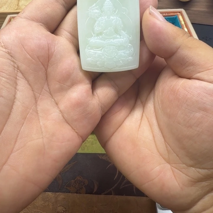 和田玉未镶嵌颈饰临*