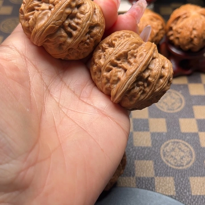核桃44元宝文玩核桃
