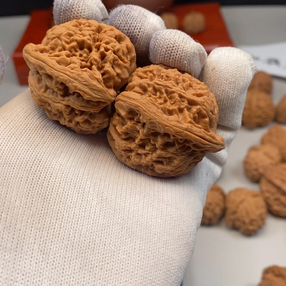 文玩核桃把件天*南将石