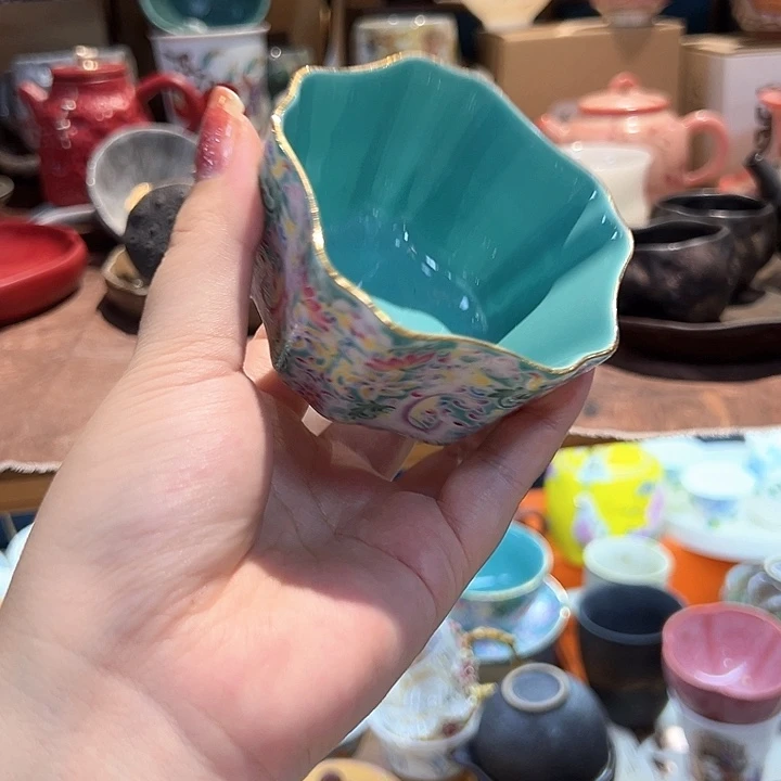 瓷片好漂亮的杯子啊