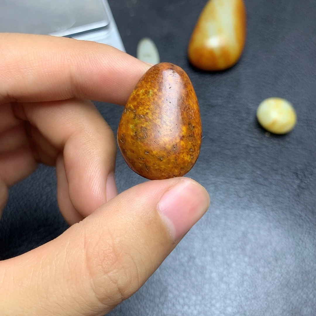 未镶嵌和田玉（糖玉）挂件