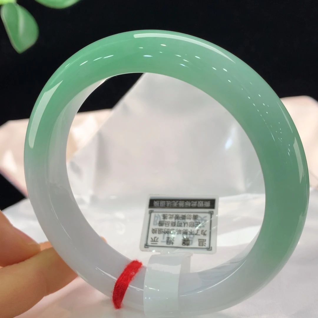 翡翠未镶嵌手镯61+圈口2095