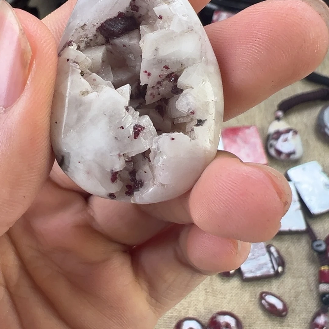 天然辰砂天然朱砂饰品