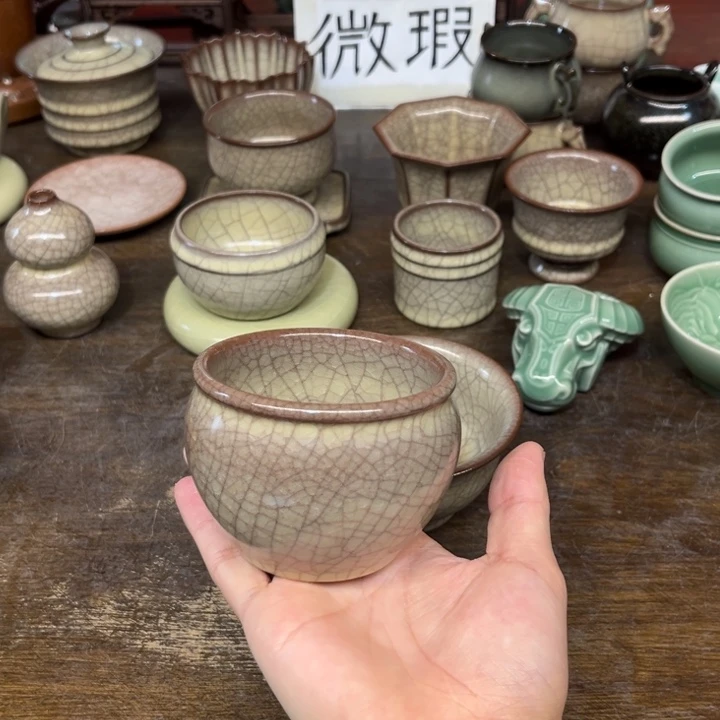 蒋加宝 传世哥窑 缸杯