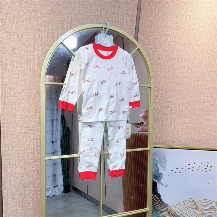 AM201   宝宝白色印花秋衣套装