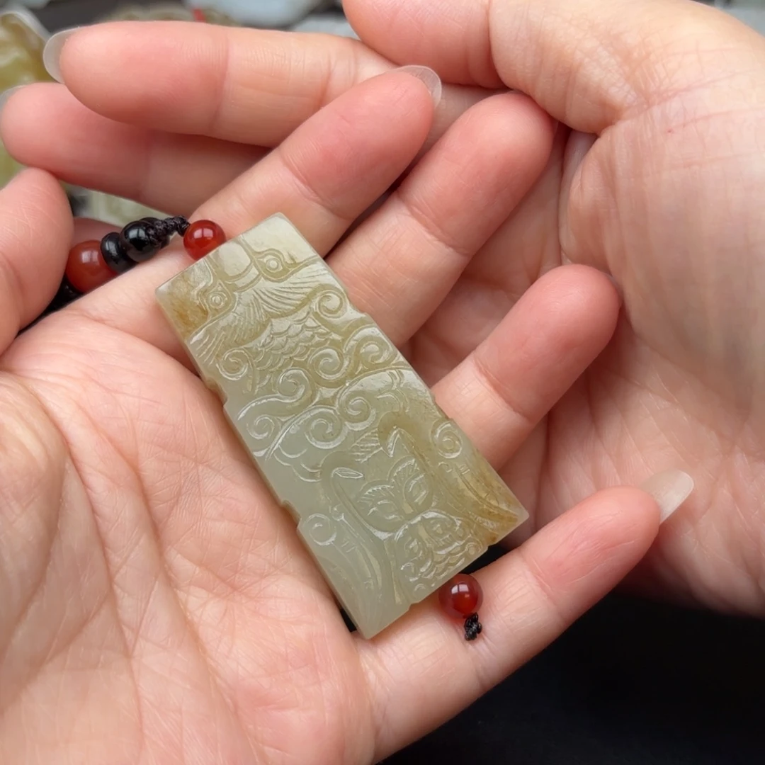 沧***海和田玉未镶嵌挂件