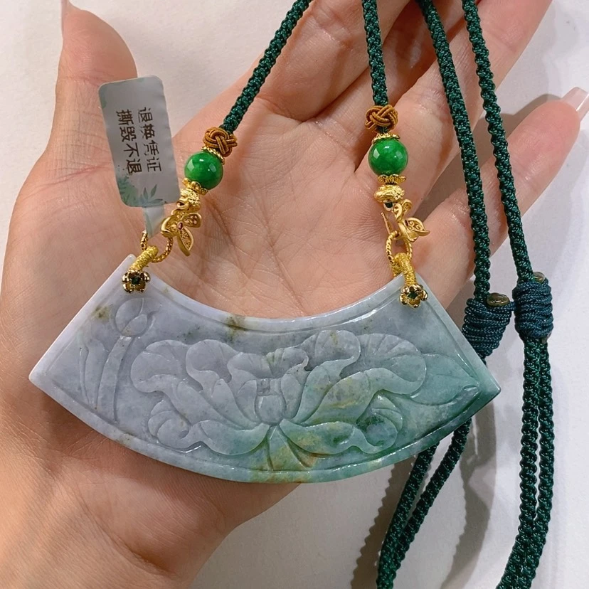 【闪购商品】翡翠未镶嵌颈饰吊坠