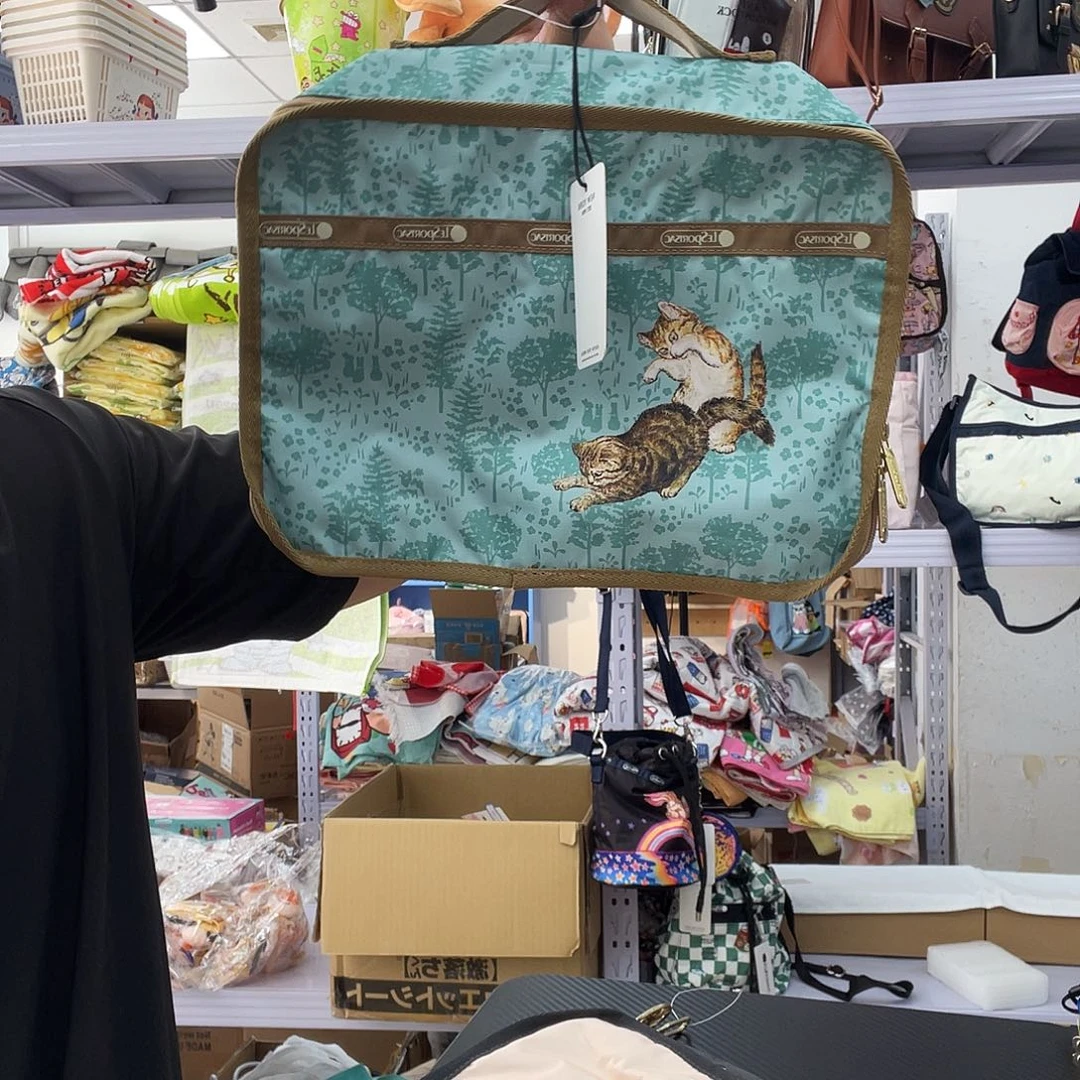 PU化妆包等产品和产品