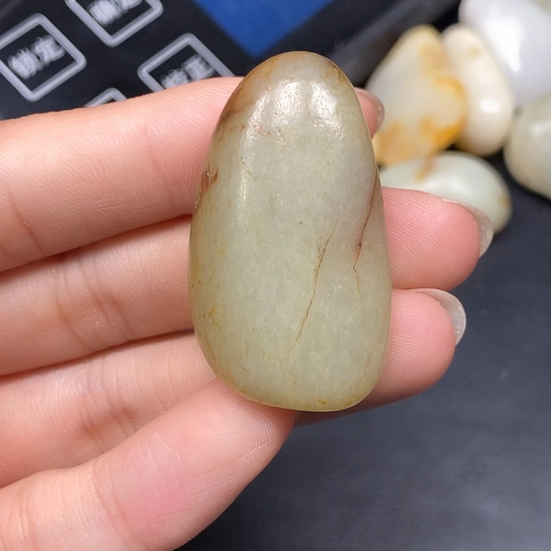 和田玉（糖玉）未镶嵌挂件