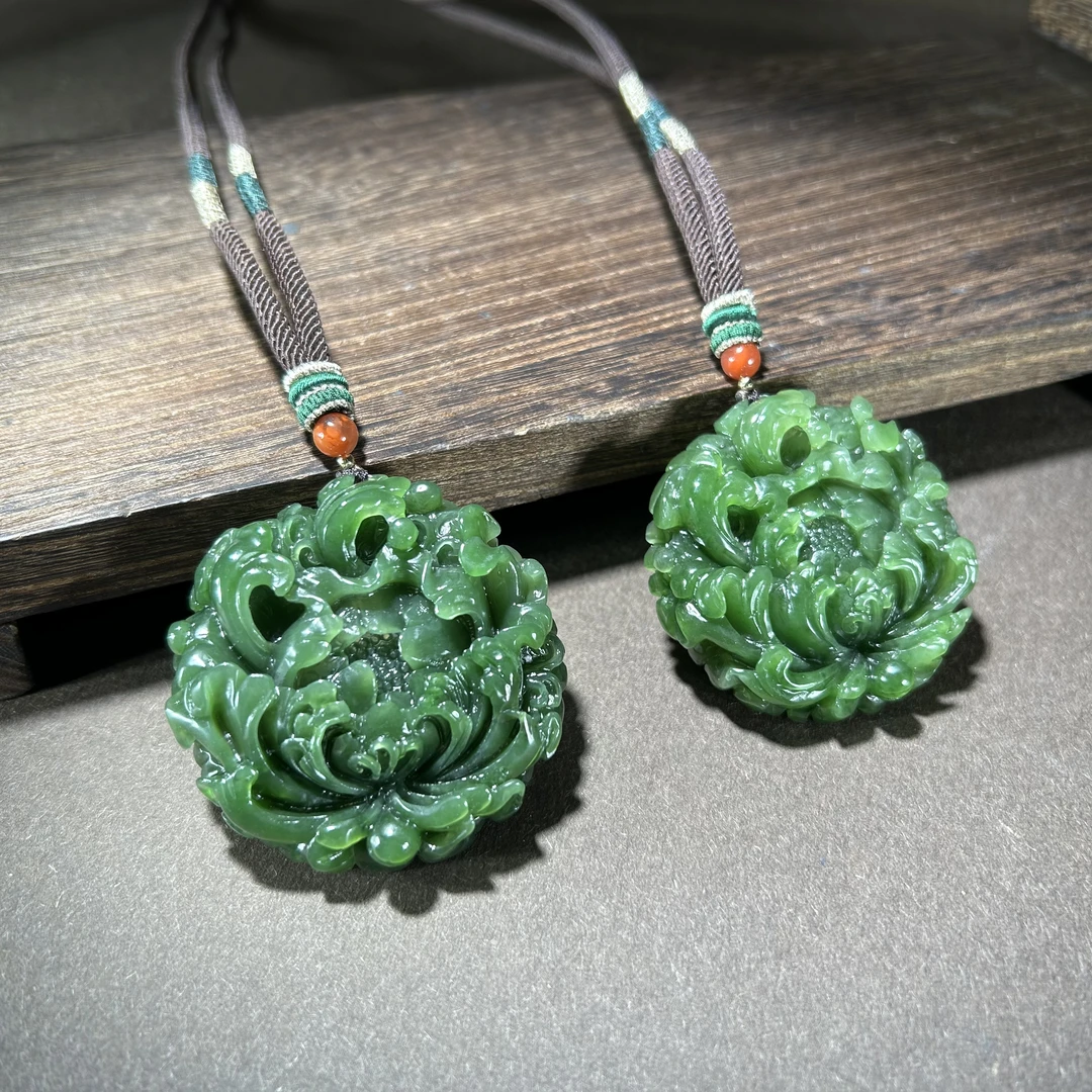 天然和田玉花牌吊坠  多样性发一  08004276