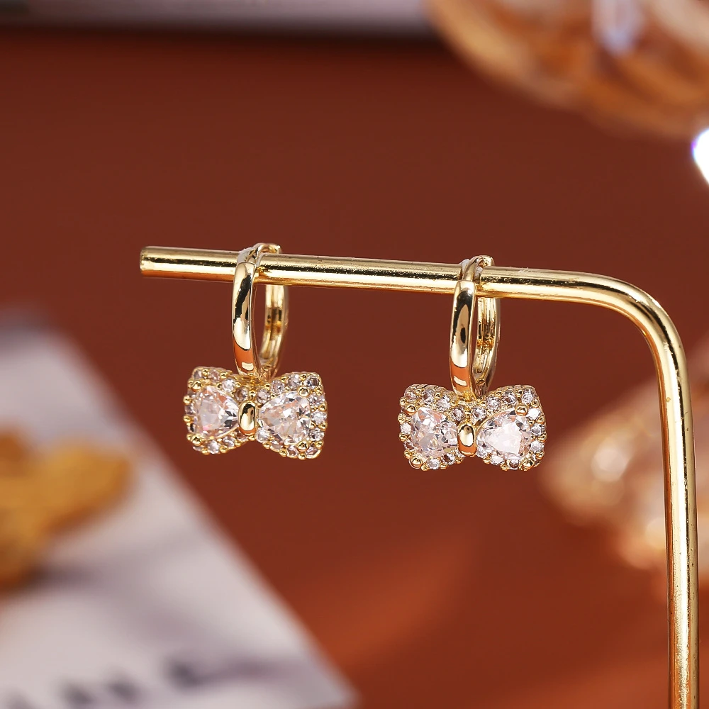 镀18K金时尚蝴蝶结锆石耳环精致高级感日常通勤耳饰